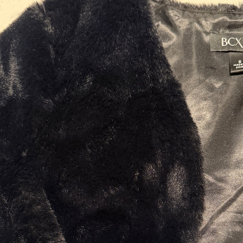 BCX Women's Black Faux Fur Bolero - Picture 3 of 5
